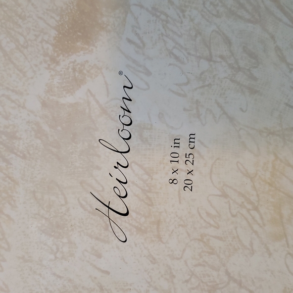 Vintage decorative cherry finish 8"x10" easel photo frame NWT - Picture 5 of 6